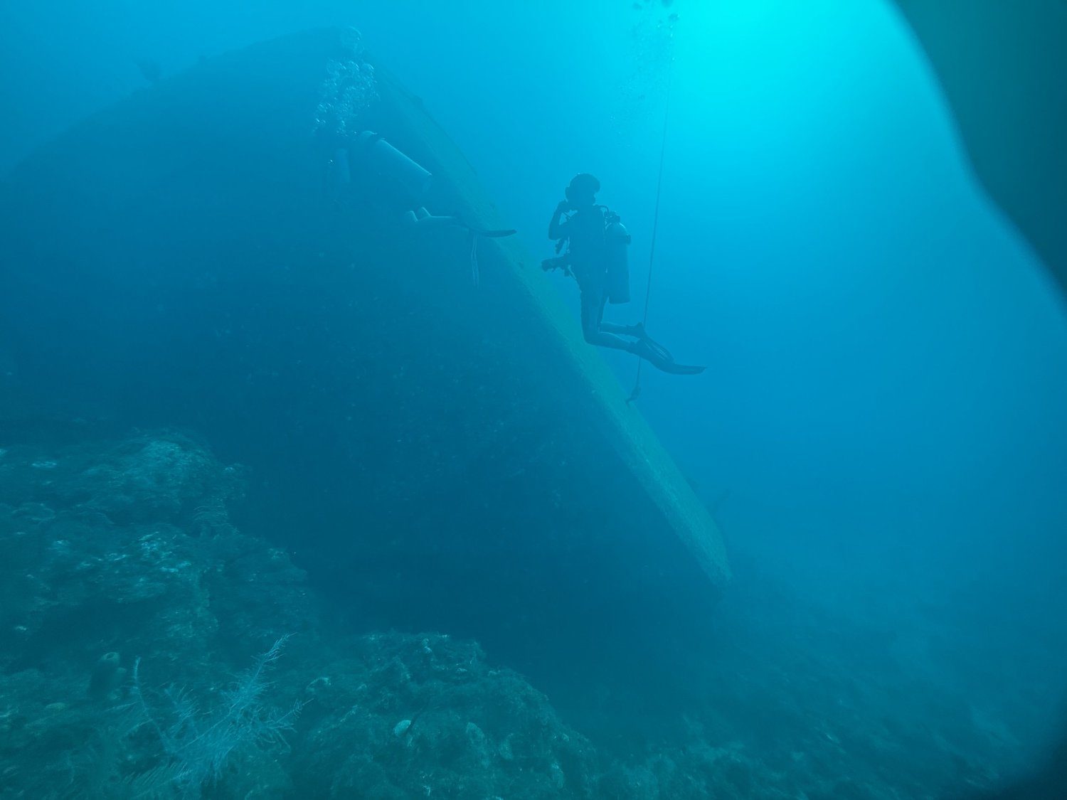 Wreck diving photograph 11