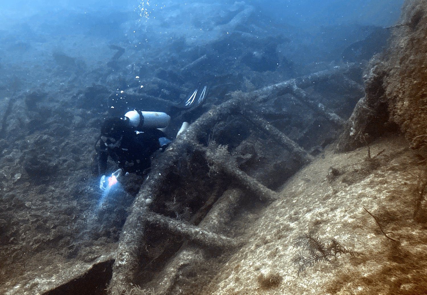 Wreck diving photograph 15