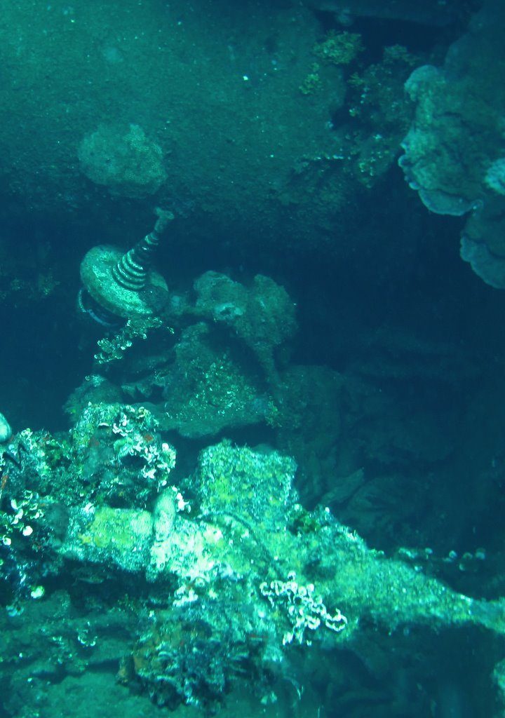 Wreck diving photograph 68