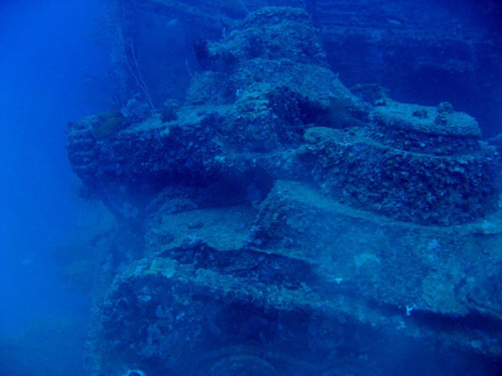 Wreck diving photograph 86