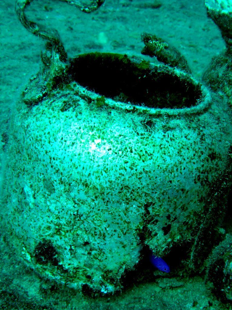 Wreck diving photograph 102