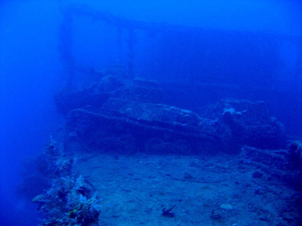 Wreck diving photograph 108